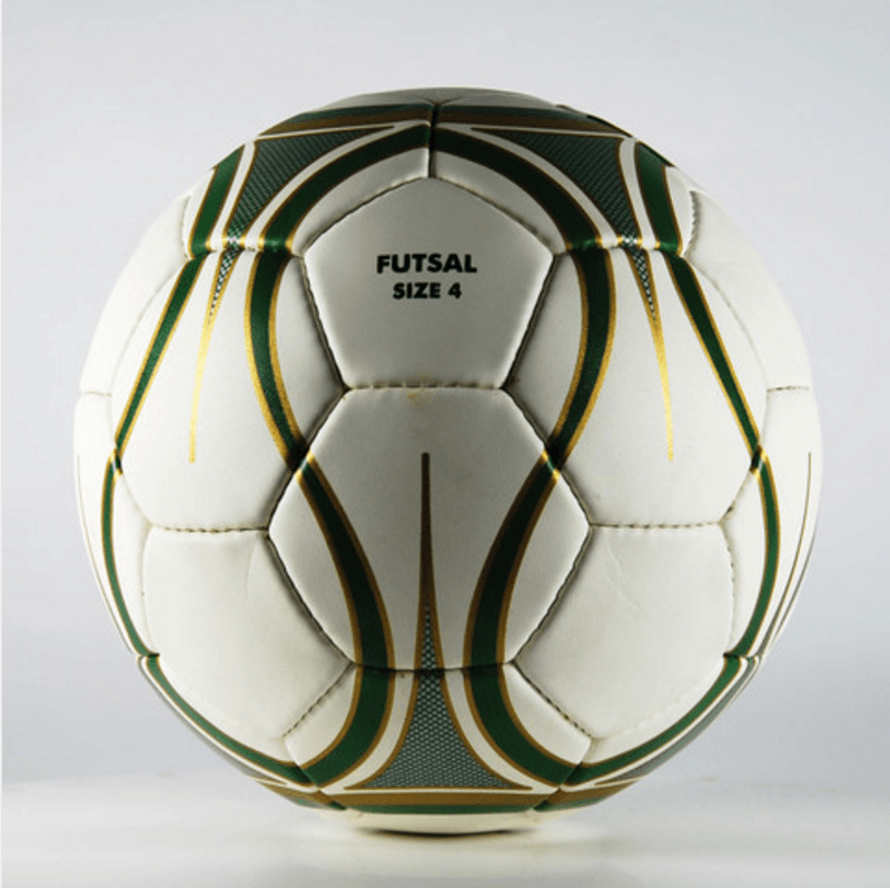 Nike futsal ball clearance size 4
